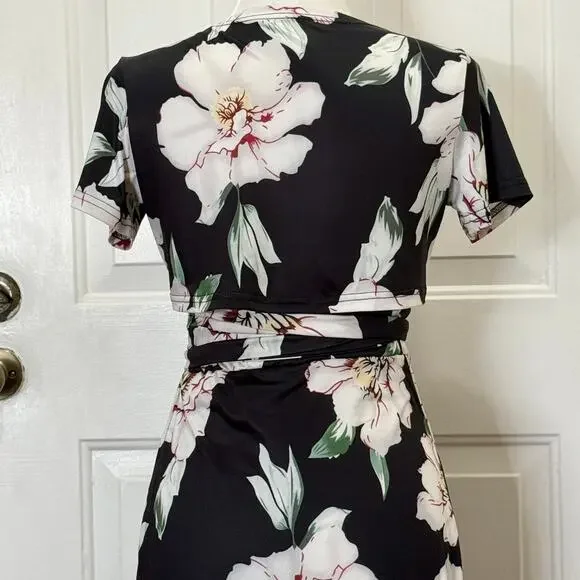 Women’s Small long wrap skirt with cropped crisscross wrap and tie top tropical - Picture 4 of 10